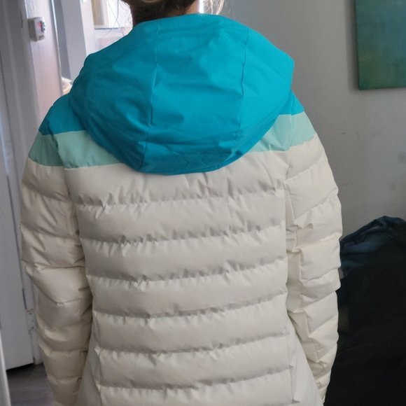 Helly Hansen Coat - Picture 4 of 4